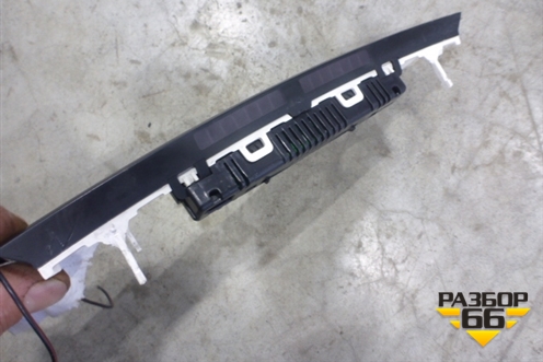 Индикатор парковки (на торпедо) (7L6919437D) для Volkswagen Touareg c 2002-2010г
