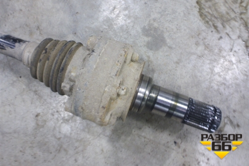 Привод задний (4.2л V8 АКПП AXQ бензиновый) (7L0501201) для Volkswagen Touareg c 2002-2010г
