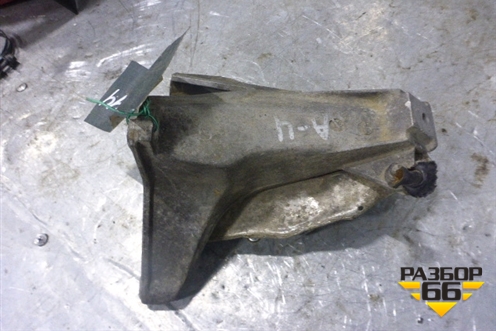 Кронштейн двигателя для Audi A4 (В7) с 2004-2009г