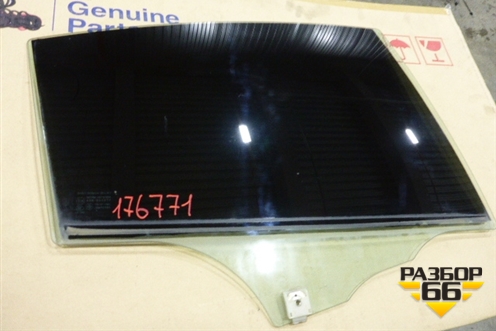 Стекло двери задней правой (седан) для Mazda Mazda 3 (BK) с 2003-2009г 