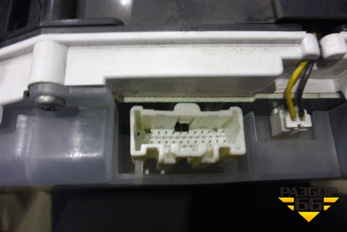 Щиток приборов АКПП для Mazda Mazda 3 (BK) с 2003-2009г 