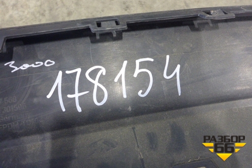 Юбка заднего бампера (новая) (5G6807568) для Volkswagen Golf VII с 2012г