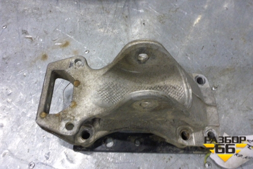 Кронштейн кабины передний правый (20456120) для Volvo TRUCK FH с 2008-2013г (ФШ)