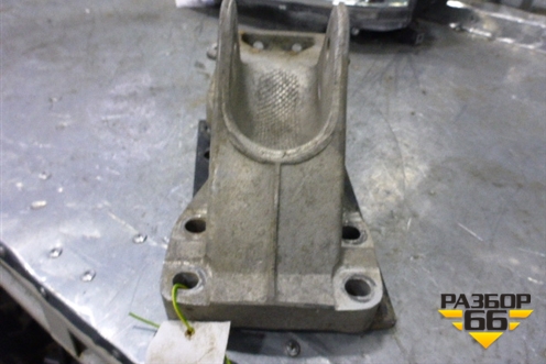 Кронштейн кабины передний правый (20456120) для Volvo TRUCK FH с 2008-2013г (ФШ)