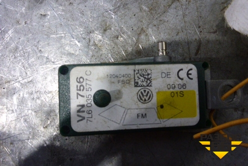 Антенна электрическая (усилитель) (1T0035530) для Volkswagen Touareg c 2002-2010г