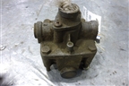Клапан ускорительный (5010588270) для Renault  TRUCK Premium 2 с 2005-2013г