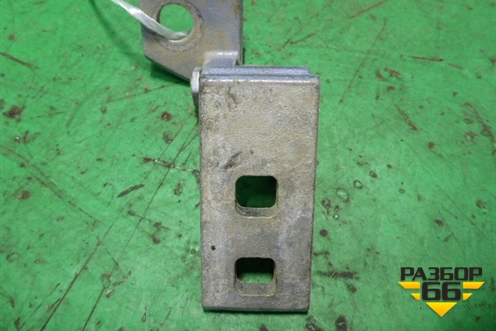 Петля двери передней правой верхняя (13180564) для Opel Corsa D с 2006-2014г