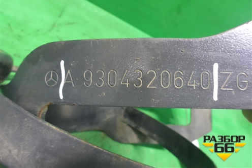 Кронштейн воздушного ресивера  (A9304320640) для Mercedes Benz  TRUCK Axor 2 с 2004г