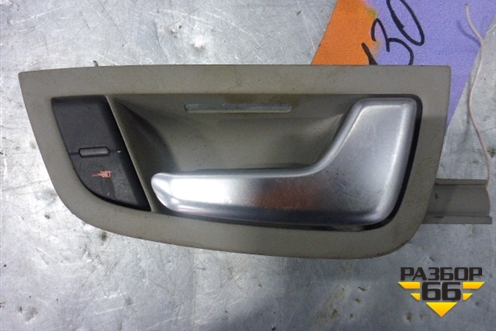 Ручка внутренняя двери задней правой (4E0837020) для Audi A8 с 2002-2010г