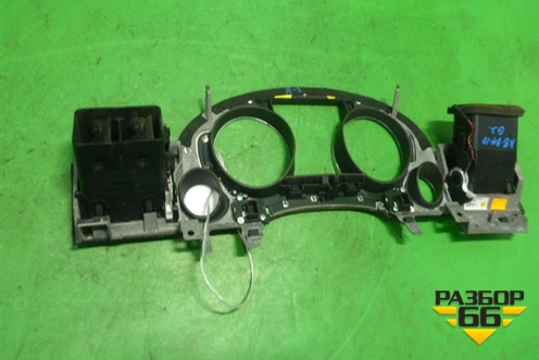 Накладка на щиток приборов (в сборе) для Audi A8 с 2002-2010г
