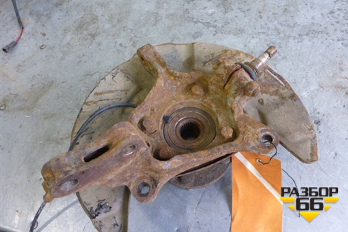 Кулак поворотный передний левый(3.0л.АКПП 4WD EZ30) для Subaru Legacy Outback (BP9) с 2003-2009г