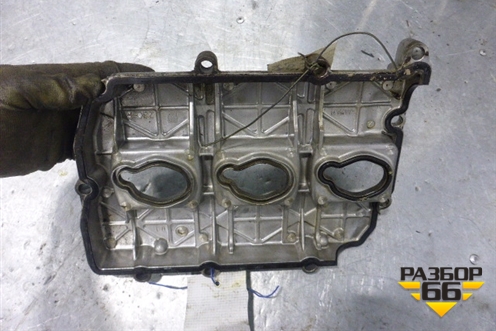 Крышка головки блока клапанная правая (30 МКПП ES30) для Subaru Legacy Outback (BP9) с 2003-2009г
