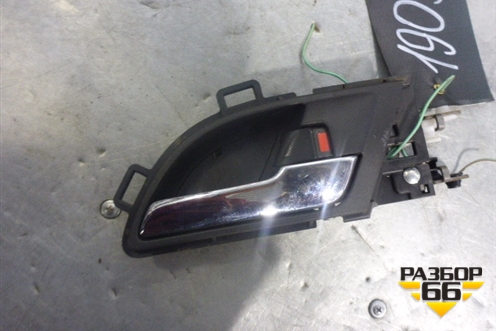 Ручка внутренняя двери передней правой для Honda CR-V(RE) с 2006-2012г