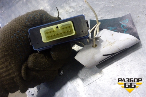 Реле антенны (MR517920) для Mitsubishi Pajero Sport с 1996-2008г