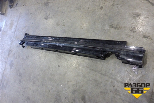 Накладка на порог наружная правая (после 2009г новая) для Land Rover Range Rover 3 с 2002-2012г