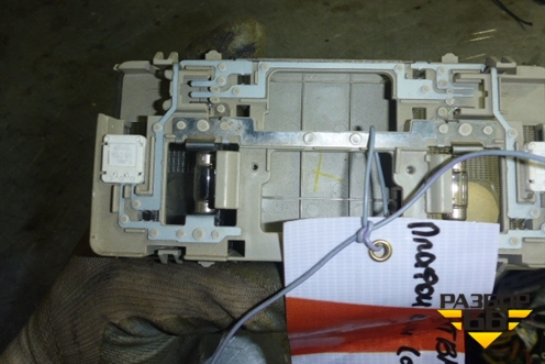 Плафон салонный центральный для Subaru Legacy Outback (BP9) с 2003-2009г