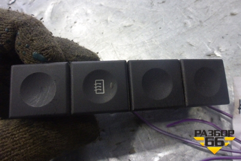Кнопка обогрева заднего стекла (256T18C621AC) для Ford Fiesta с 2001-2008г