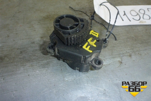 Моторчик заслонки отопителя (3M5H19E616AВ) для Ford Focus 2 с 2008-2011г