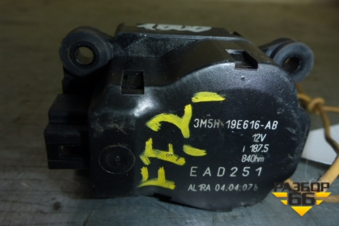 Моторчик заслонки отопителя (3M5H19E616AB) для Ford Focus 2 с 2008-2011г