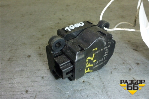 Моторчик заслонки отопителя (3M5H19E616AB) для Ford Focus 2 с 2008-2011г