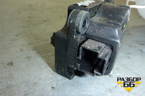Моторчик заслонки отопителя (3M5H19E616AB) для Ford Focus 2 с 2008-2011г