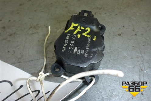 Моторчик заслонки отопителя (3M5H19E616AB) для Ford Focus 2 с 2008-2011г