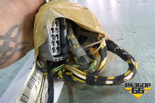Проводка двери передней правой для Ford Fiesta с 2001-2008г