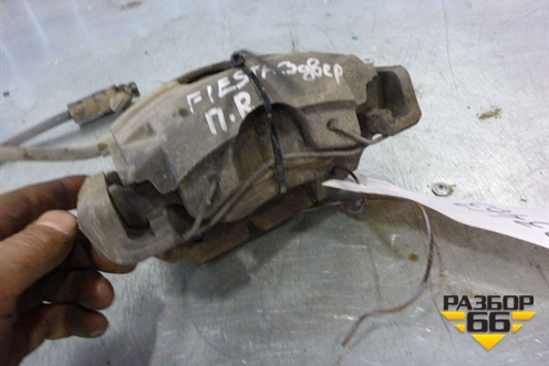 Суппорт передний правый для Ford Fiesta с 2001-2008г