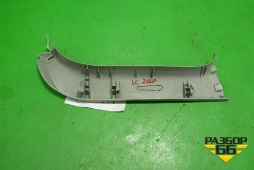 Обшивка двери багажника (левая) (5793860091) для Toyota Land Cruiser (200) с 2008г