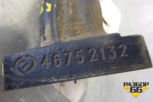 Кронштейн двигателя правый (46752132) для Fiat Albea с 2003г