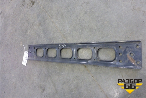 Кронштейн переднего бампера центральный для Renault  TRUCK Premium 2 с 2005-2013г