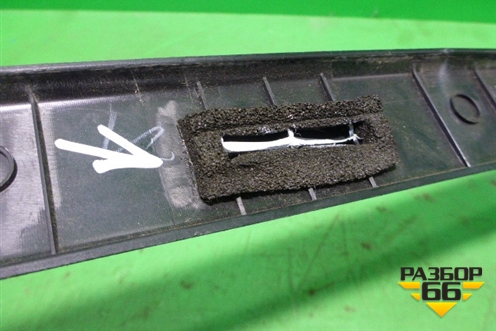 Накладка порога внутренняя переднего левого для Subaru Legacy Outback (BP9) с 2003-2009г