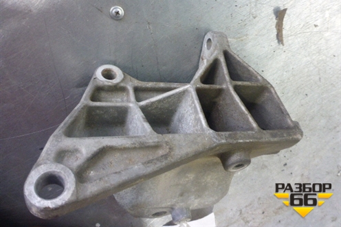 Кронштейн генератора для Subaru Legacy Outback (BP9) с 2003-2009г