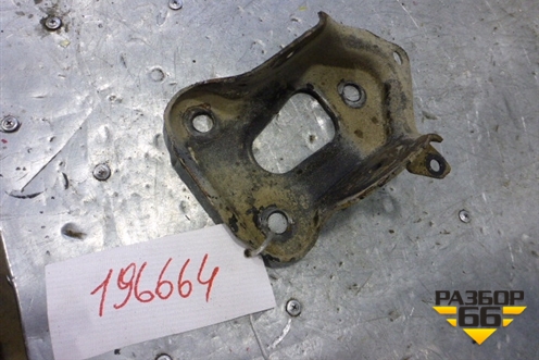 Кронштейн задней балки правый для Opel Corsa D с 2006-2014г
