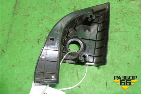 Накладка двери передней левой уголок (95015623) для Chevrolet Aveo (Т300) с 2011г