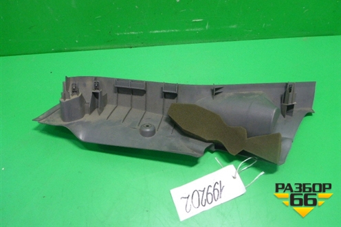 Обшивка стойки задняя нижняя правая (4M51A31016A) для Ford Focus 2 с 2005-2008г