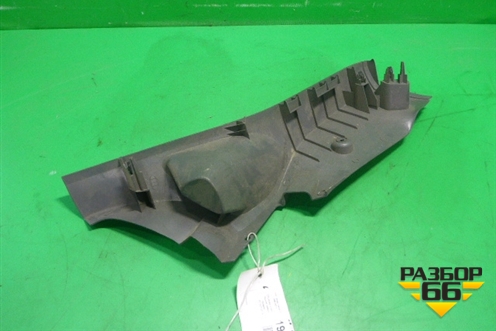 Обшивка стойки задняя нижняя левая (4M51A31017A) для Ford Focus 2 с 2008-2011г