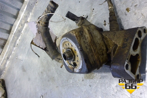 Радиатор масляный (в сборе 1.8л APU) (028117021B) для Audi A6 (C5) с 1997-2005г