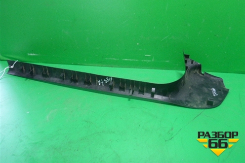 Накладка порога внутренняя правая (3-х дверный кузов) (2S51B13200AFW) для Ford Fiesta с 2001-2008г