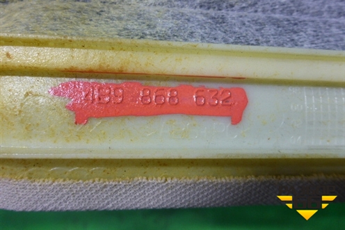 Обшивка стойки задняя верхняя правая (4B5867966B) для Audi A6 (C5) с 1997-2005г