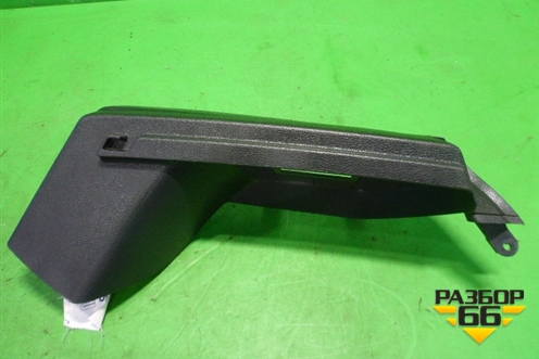Держатель задней полки правый (1K6867762AA) для Volkswagen Golf VI с 2009-2012г