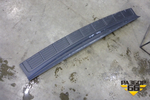 Накладка заднего бампера (до 2012г) (5216260040) для Toyota Land Cruiser (200) с 2008г