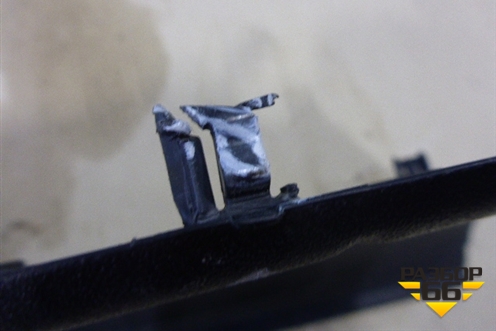 Накладка заднего бампера (до 2012г) (5216260040) для Toyota Land Cruiser (200) с 2008г