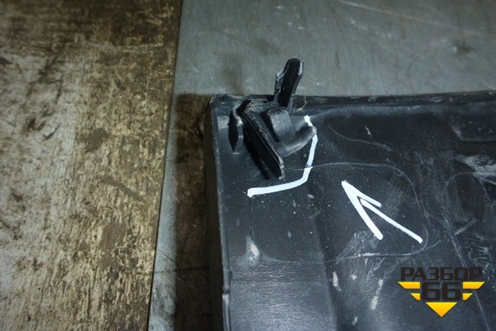 Накладка заднего бампера (до 2012г) (5216260040) для Toyota Land Cruiser (200) с 2008г