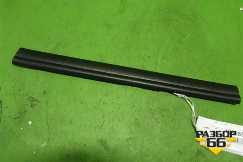 Накладка порога внутренняя правая (84201SMGE) для Honda Civic 5D с 2006-2012г