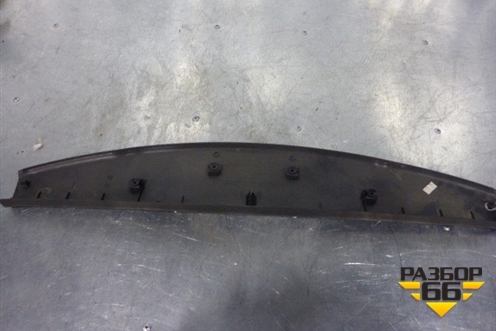 Накладка внутренняя (задняя на обшивку потолка) (8200128758) для Renault Megane 2 с 2002-2009г
