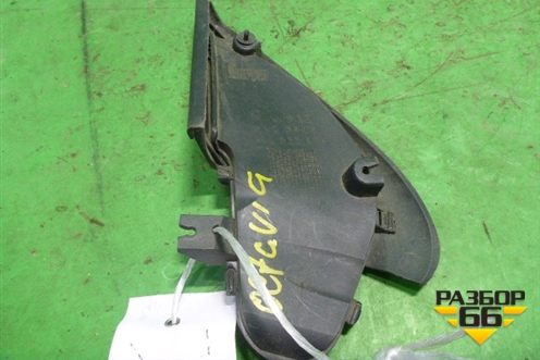 Накладка двери передней правой уголок (1Z0837974) для Skoda Octavia (А5) с 2004-2013г