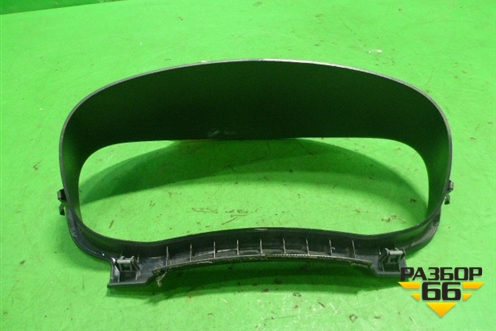 Накладка на щиток приборов (5J1857053) для Skoda Fabia с 2007-2014г