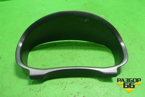 Накладка на щиток приборов (5J1857053) для Skoda Fabia с 2007-2014г