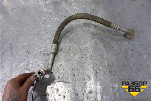 Трубка кондиционера (от компрессора к радиатору) для Volkswagen Touareg c 2002-2010г (Туарег)